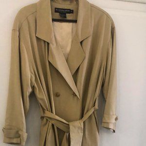 Woman's Classic Trench Coat